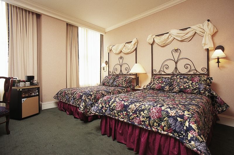Q&C Hotel And Bar New Orleans, Autograph Collection Exterior photo
